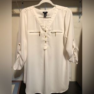Rue21 off white blouse size XL